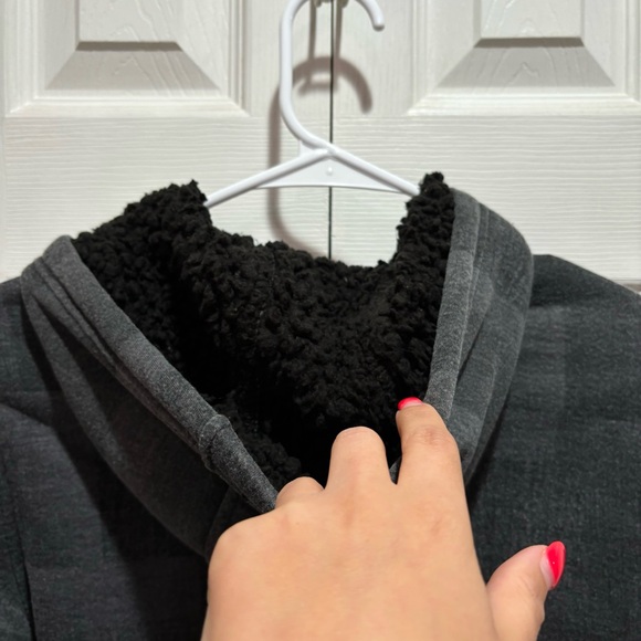 NO FEAR Boy’s Warm Fuzzy Striped Zip Up Hoodie Jacket - gray & black, size L - Picture 7 of 8